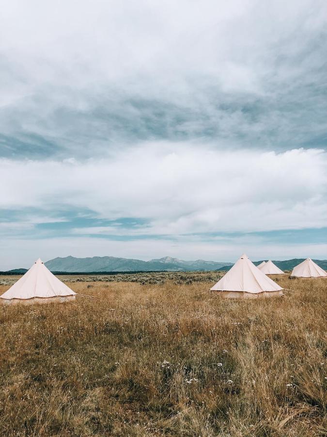 Wander Camp Yellowstone Island Park Exterior foto